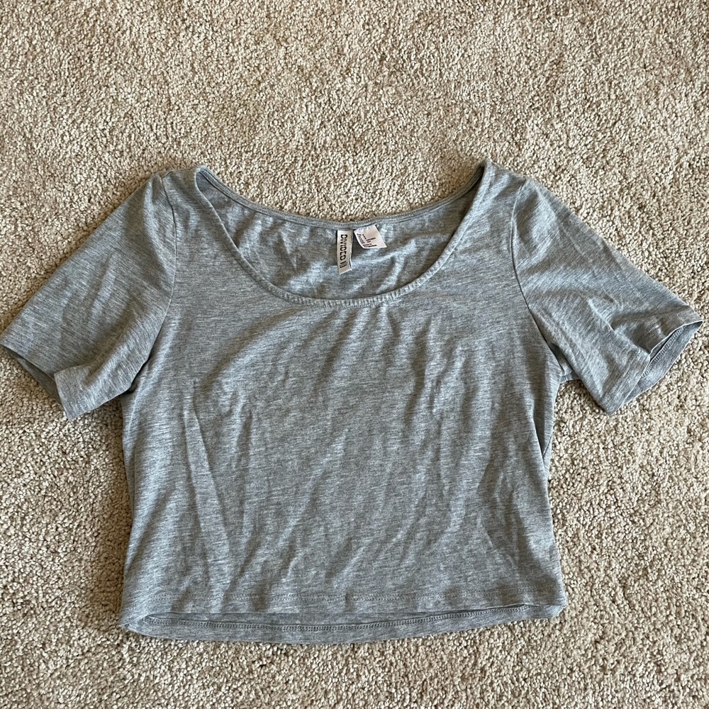 Grey crop top